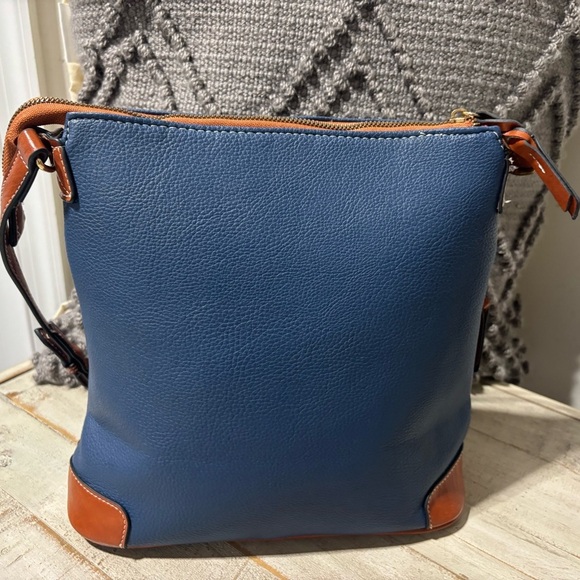 ❤️Dooney & Bourke Pebble Grain Crossbody - Picture 5 of 7